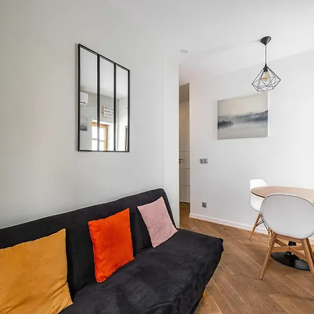 Magnificent Renovated 2 - Terrace - 1br 4p *